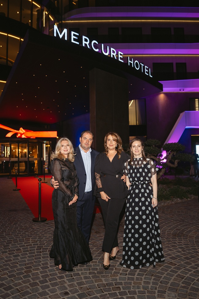 Familia Ticra (Ownerii Mercure Oradea) & echipa Spark Hospitality